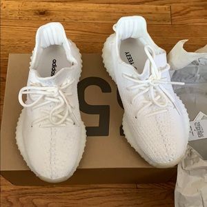 Yeezy Boost 350 V2